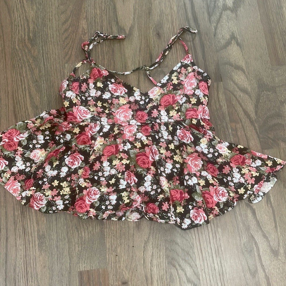 Flowy crop top with open back